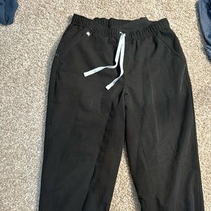 Medium Black Figs Scrubs Joggers